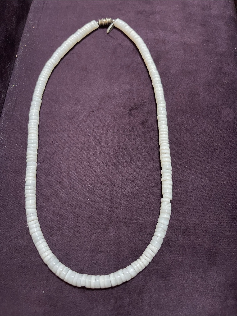 Puka necklace excellent condition